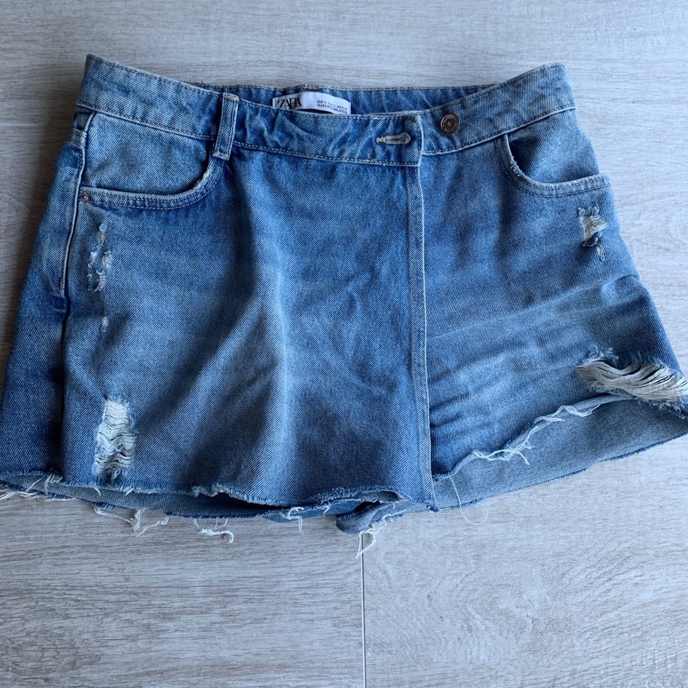 Zara Jean skort